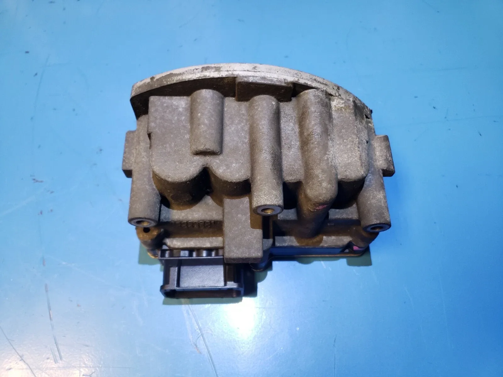 2011 Chrysler 200 Transmission Solenoid 3.6L OEM image 4