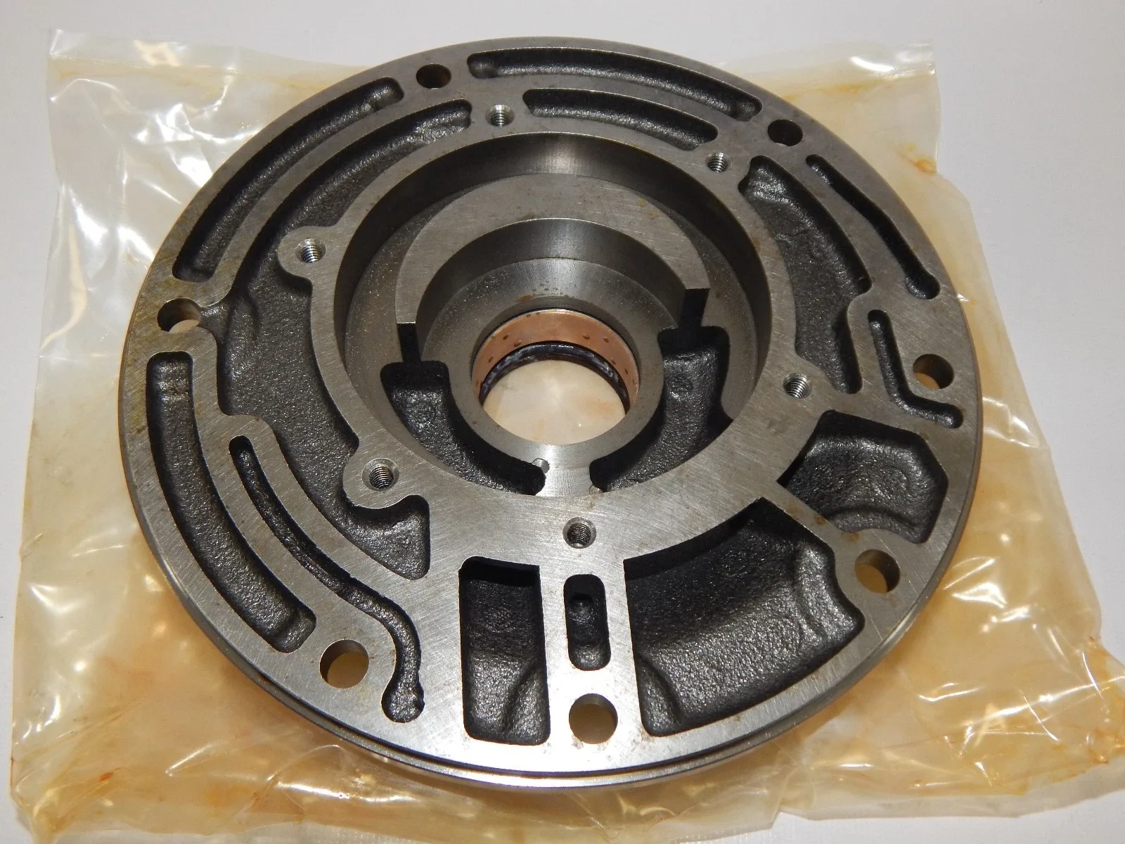 1981-1989 Isuzu Automatic Transmission Oil Pump Assembly - 5341500101 image 3
