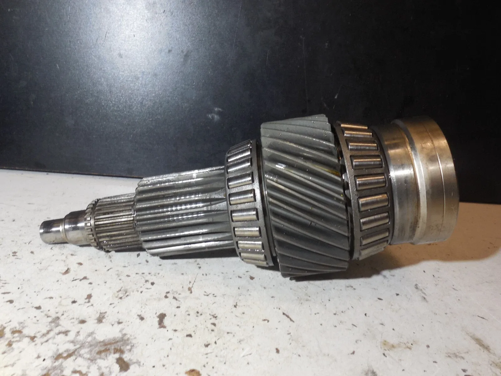 1998-2006 Mercedes-Benz S500 S430 E500 Transfer Case Large Shaft Gear with Bearings image 2