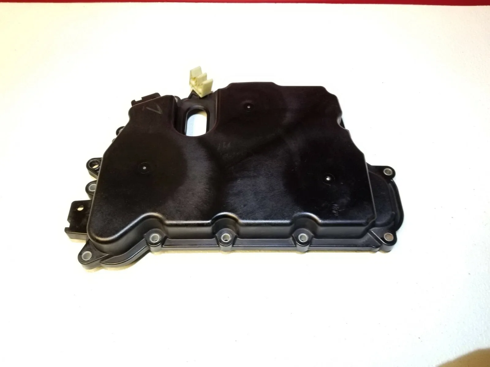 2014-2016 Buick LaCrosse 2.4L Transmission Oil Pump / Valve Body Cover MPN 24253434