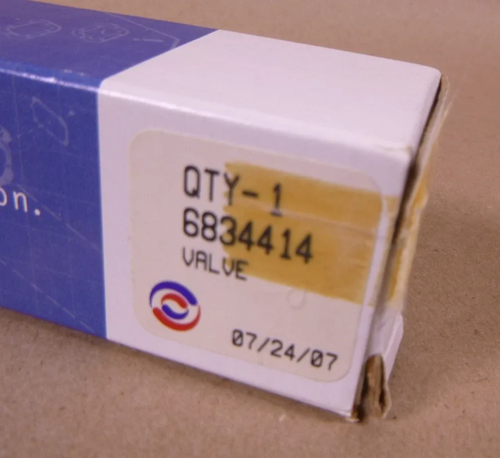 Allison Oil Pump Lockup Valve 6834414 for M923 / M925 5-Ton (NSN 2520-01-007-0346) image 3