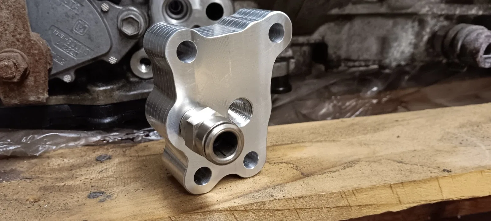 Lexus GS450H Transmission Oil Pump Adapter image 4