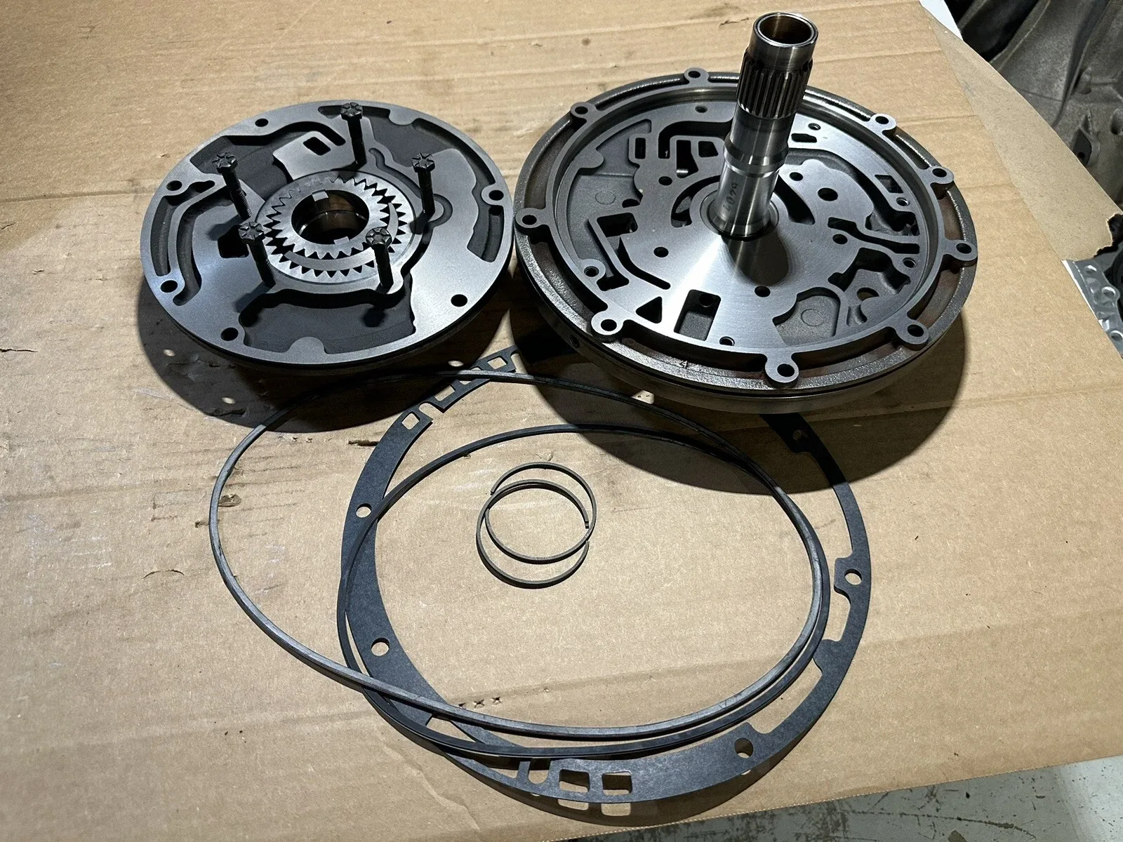 Allison AT545 Remanufactured Transmission Oil Pump Assembly 6-Bolt image 4