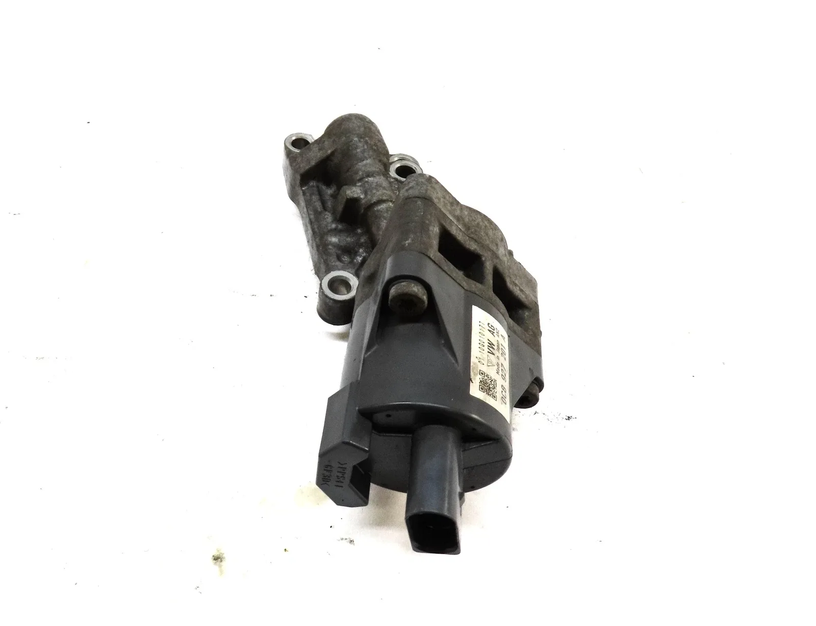 2011-2018 Porsche Cayenne (958) 3.6L Automatic Transmission Hydraulic Pump - 0C8927201A image 4