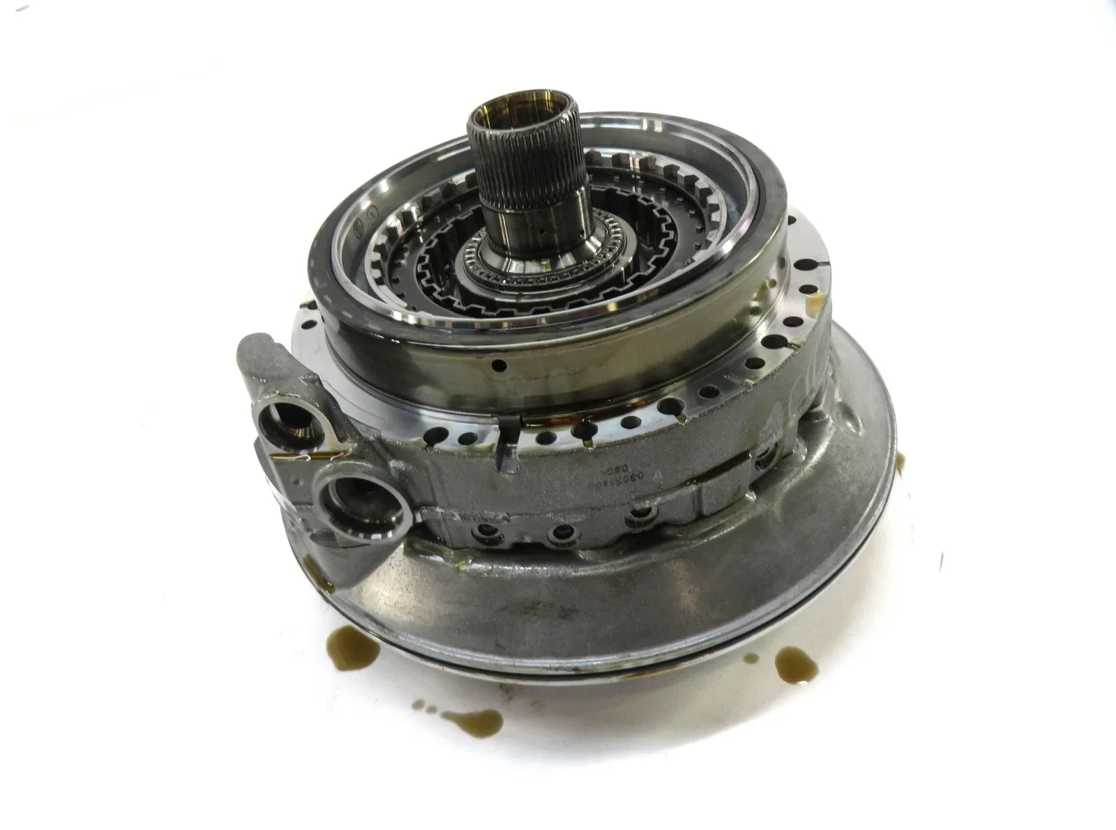 2014-2015 BMW X1 E84 28i Automatic Transmission Oil Pump - MPN 1090210107
