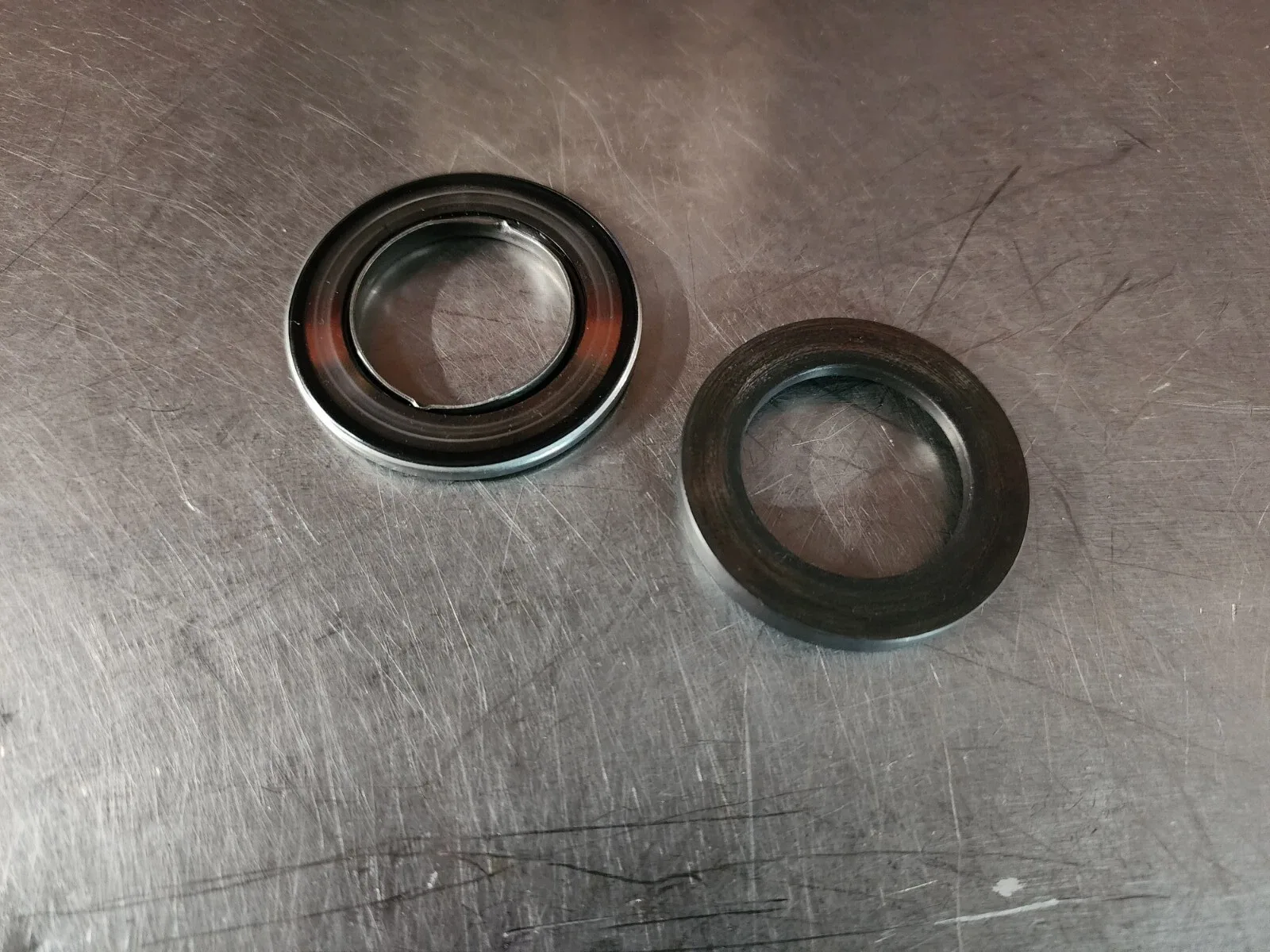 Forward Hub Washer & Bearing for AODE / 4R70W / 4R75W / 4R75E - MPN 76574A