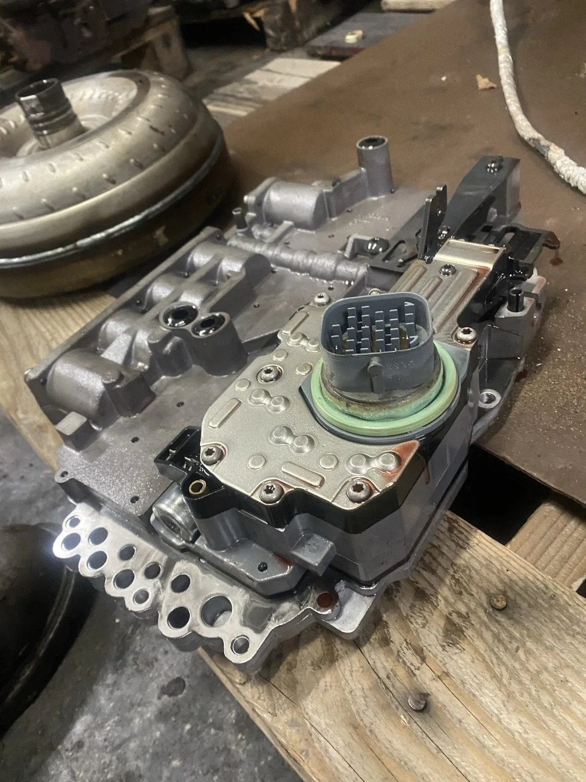 2016 Ram 66RFE Valve Body ML2N30 image 2