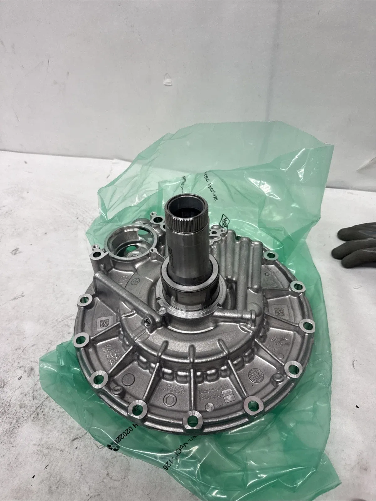 ZF Automatic Transmission Oil Pump Assembly image 2