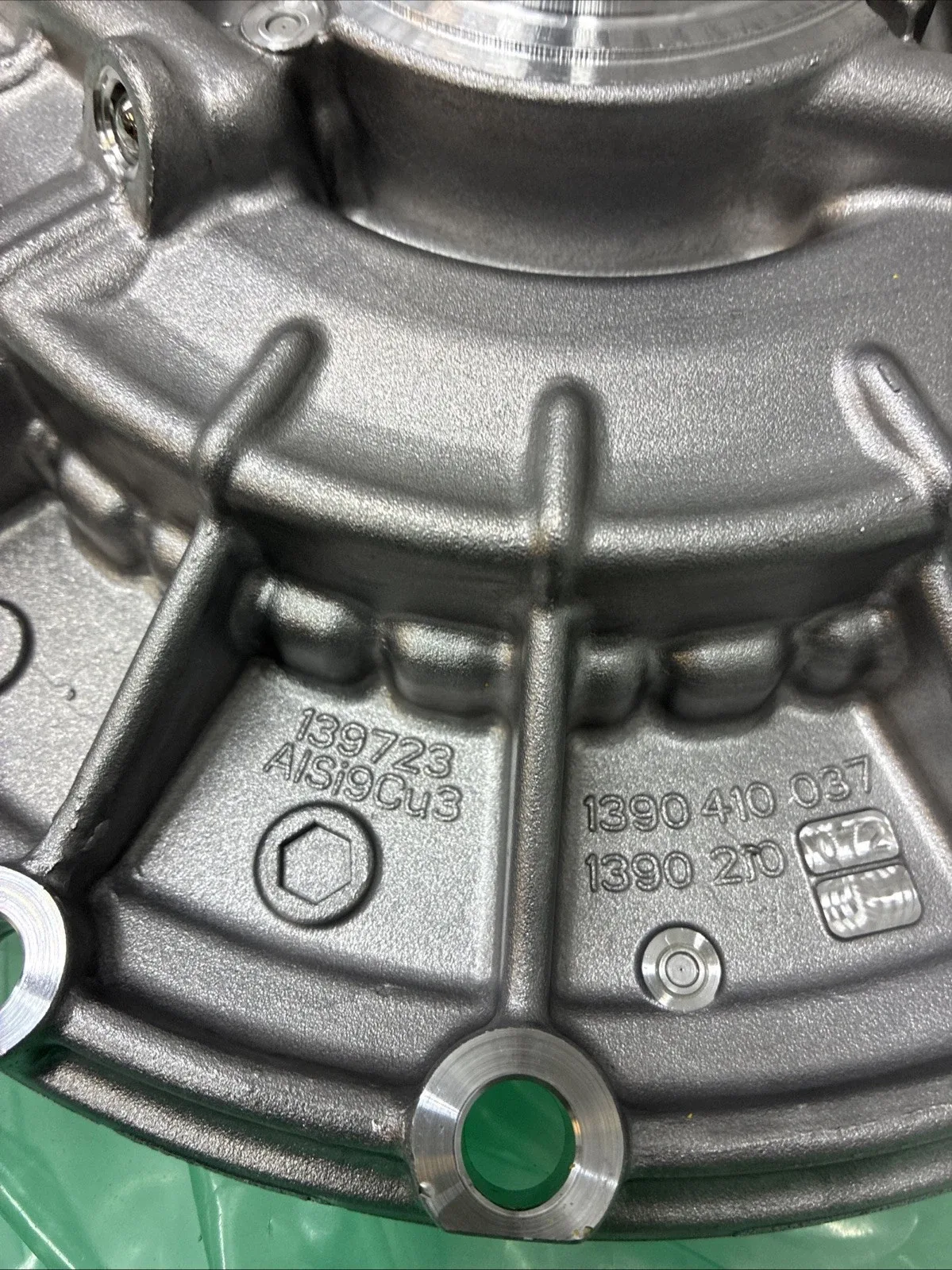 ZF Transmission Oil Pump image 3