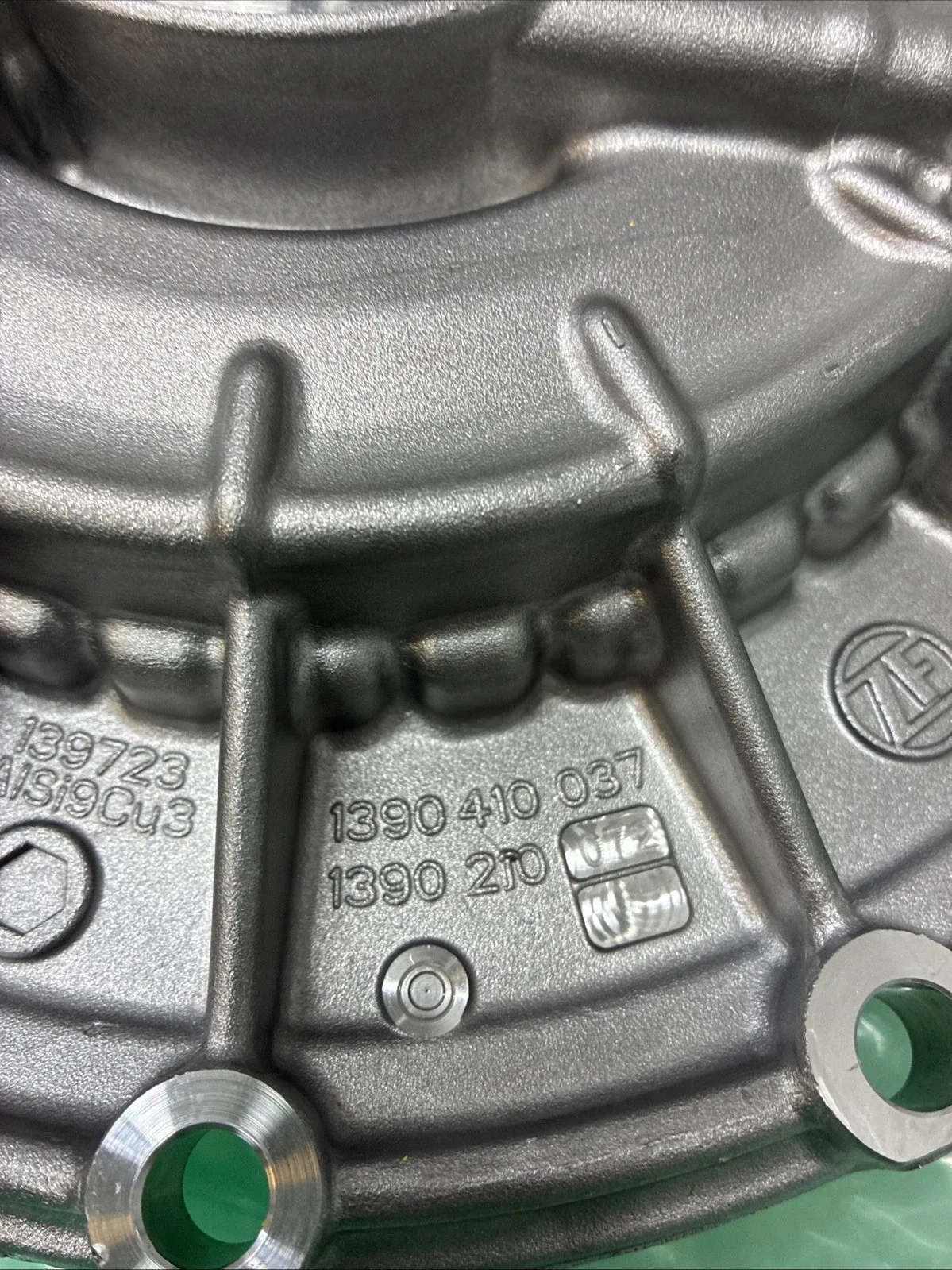 ZF Transmission Oil Pump image 4