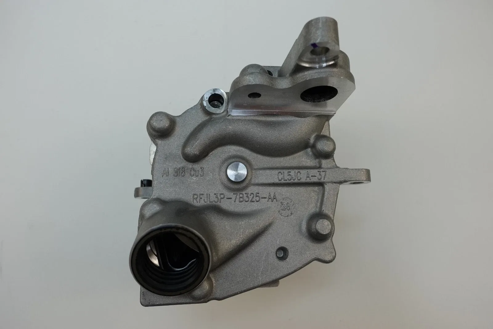 Ford Transmission Oil Pump JL3Z-7A103-B (OEM) image 3