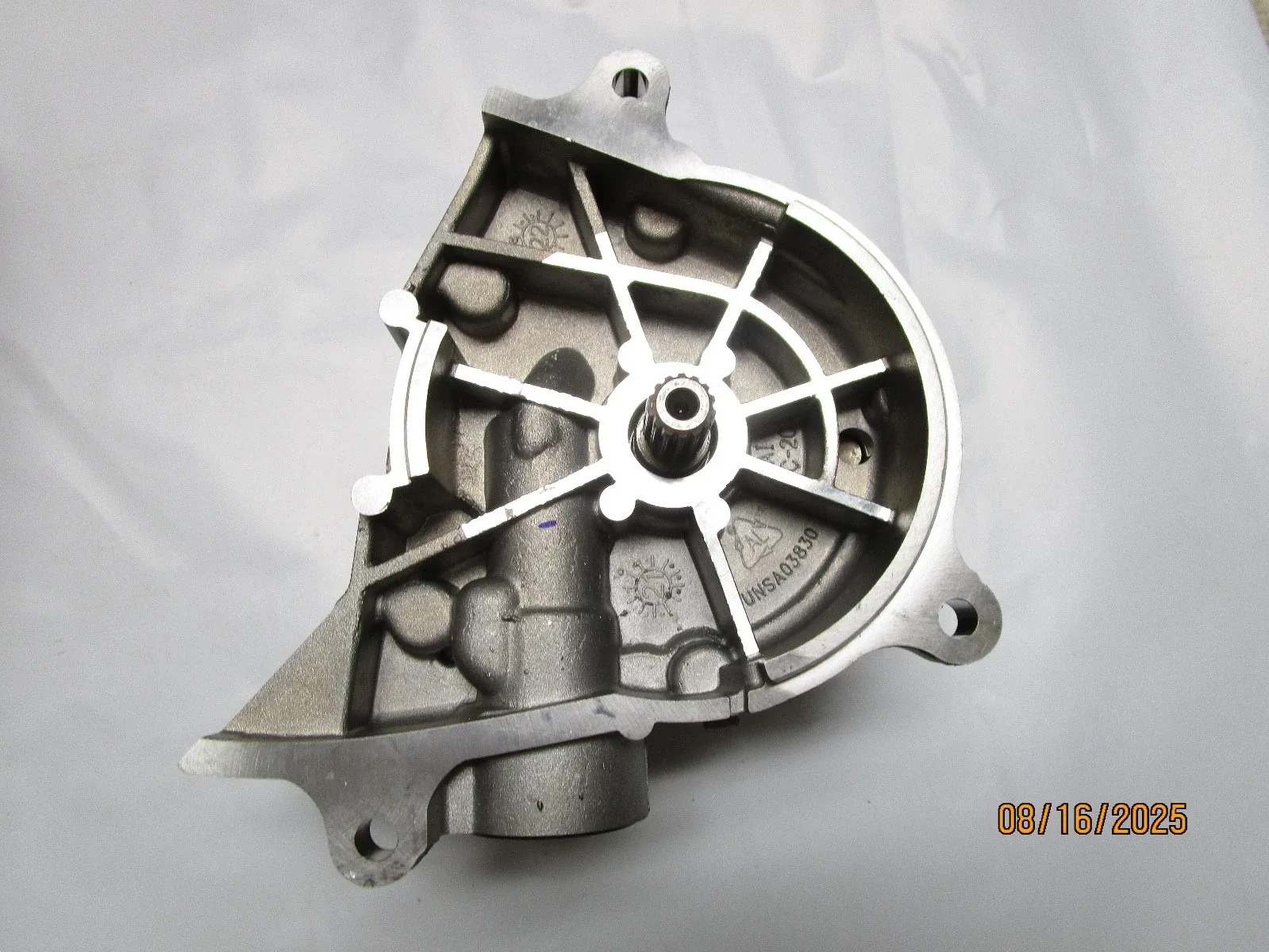 Ford Transmission Oil Pump DT4Z-7A103-A (Used) image 2