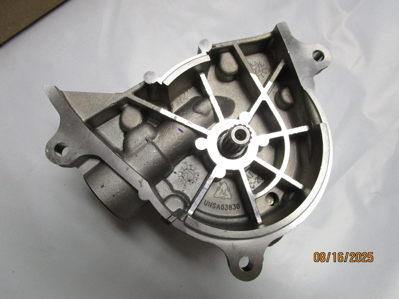 Ford Transmission Oil Pump DT4Z-7A103-A (Used) image 3