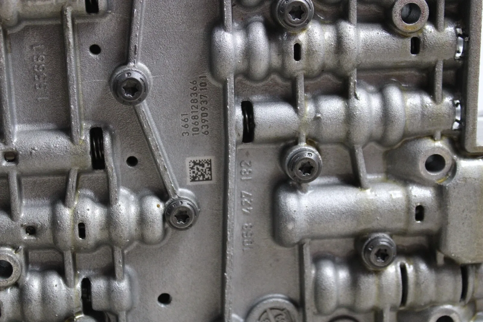 2004-2006 BMW X5 E53 Automatic Transmission Valve Body 24347543479 image 4