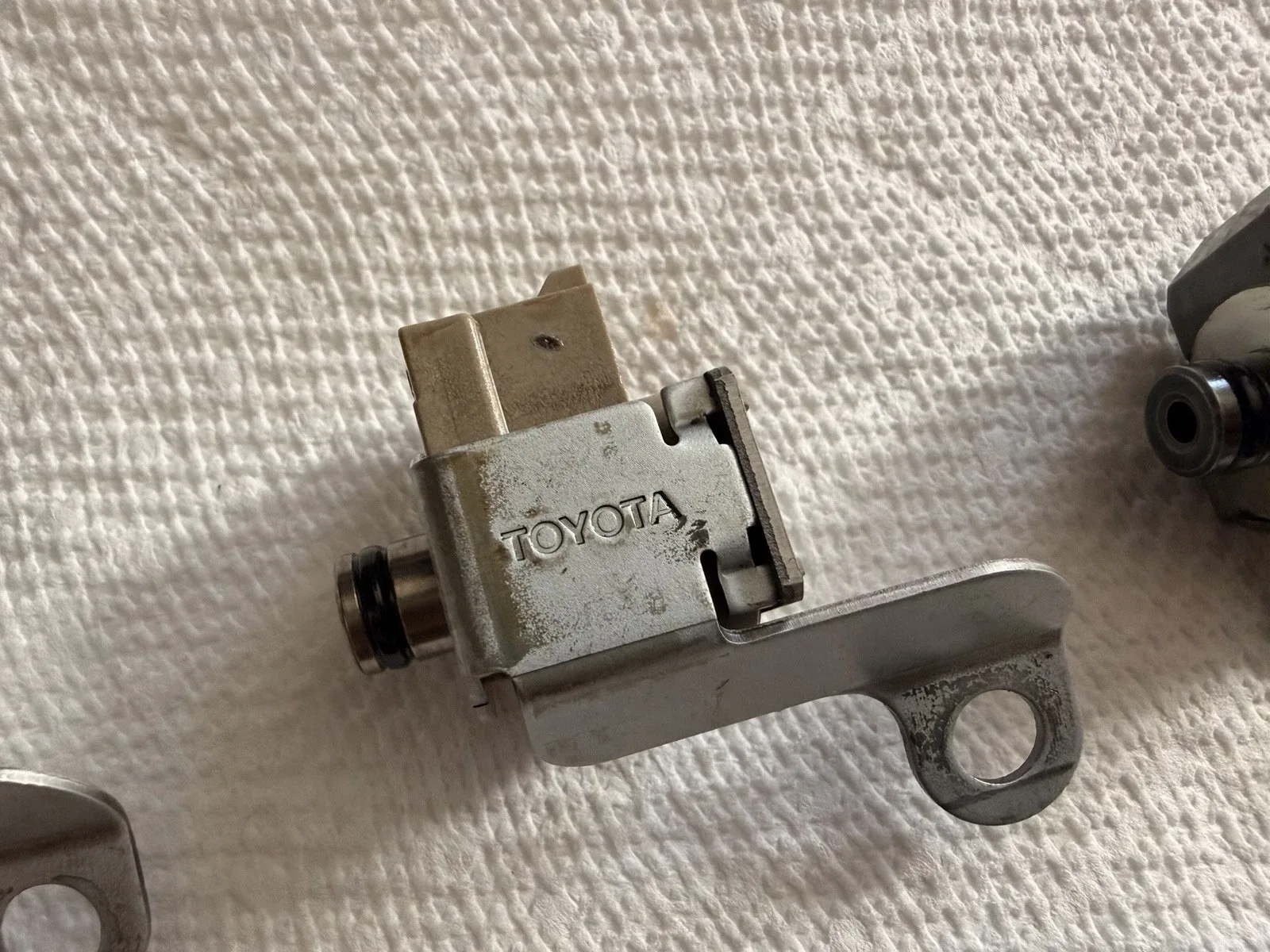 Toyota 4WD OEM A340 Auto Transmission Shift Solenoids 1990-1995 4runner Pickup image 3