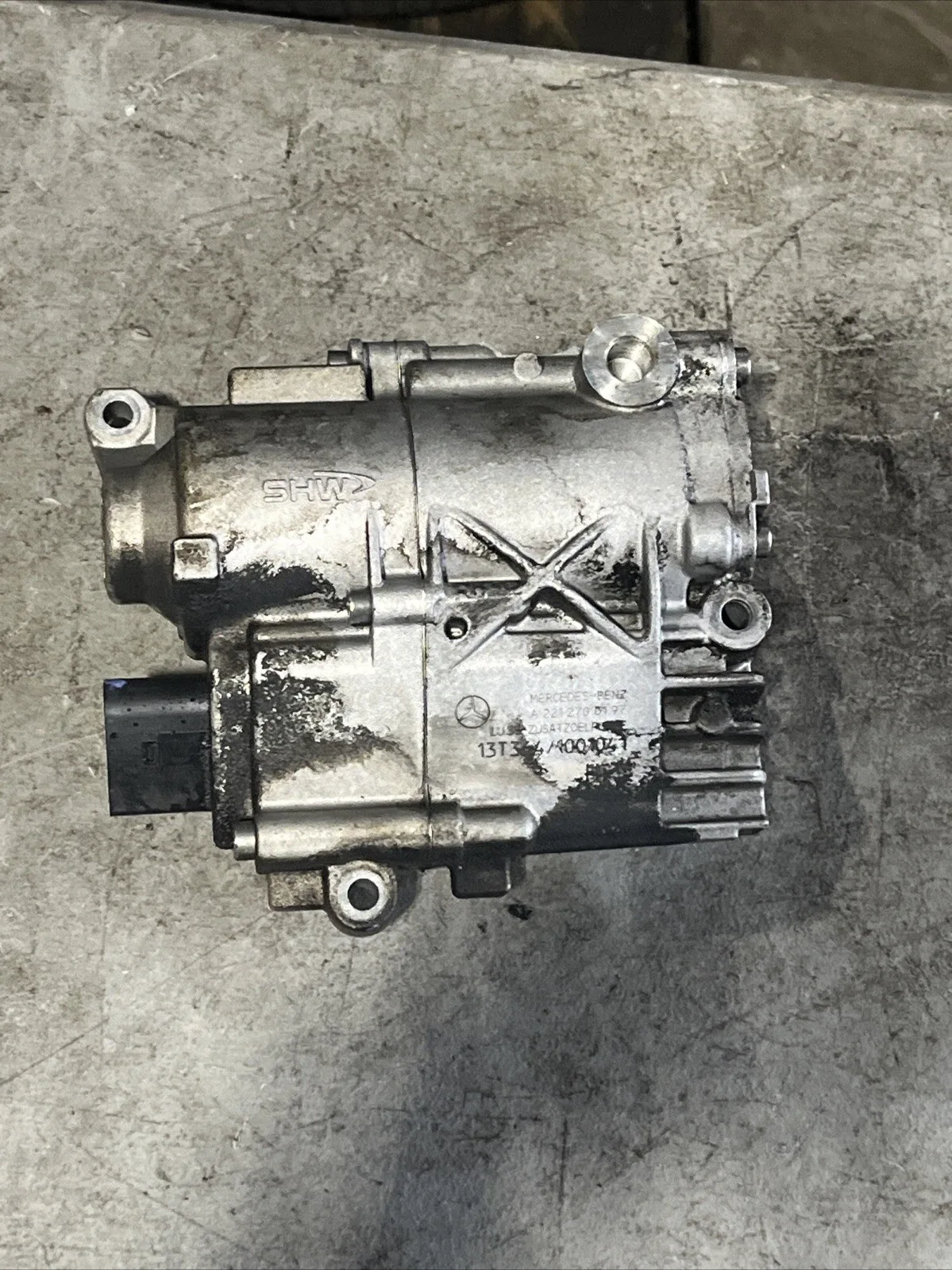 2016 Mercedes-Benz CLS63 (C218) 4MATIC Auxiliary Transmission Oil Pump 2212700197