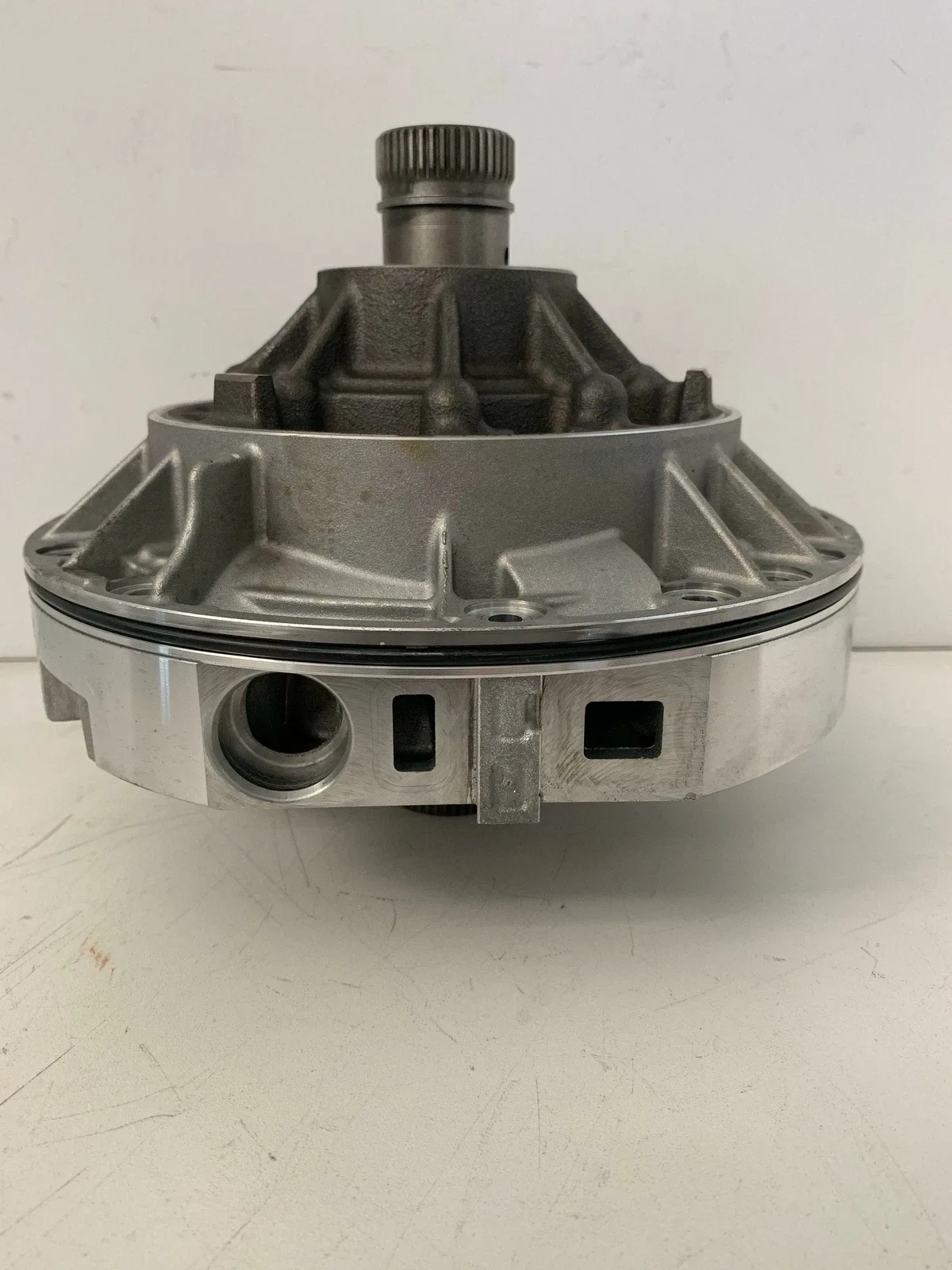 2007-2011 BMW 335xi AWD Front Transmission Oil Pump Housing 1071410116 image 2