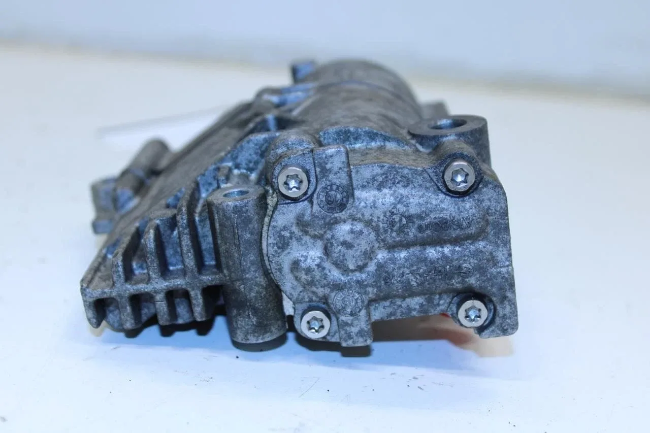 2015-2017 Mercedes-Benz C300 AWD Auxiliary Transmission Oil Pump 221-270-01-97 image 3