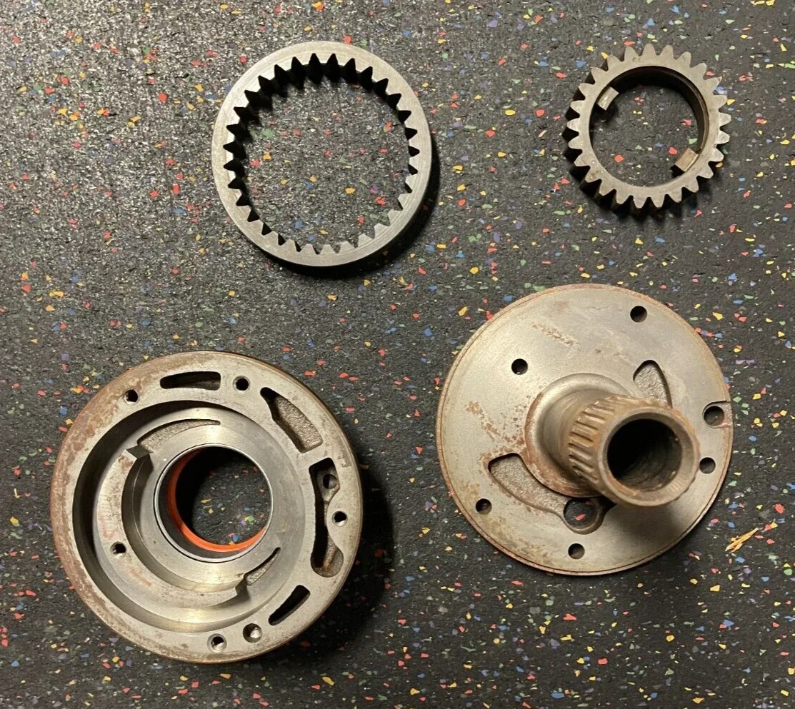 1958-1962 Corvette Transmission Front Oil Pump Assembly GM 3744346 image 3