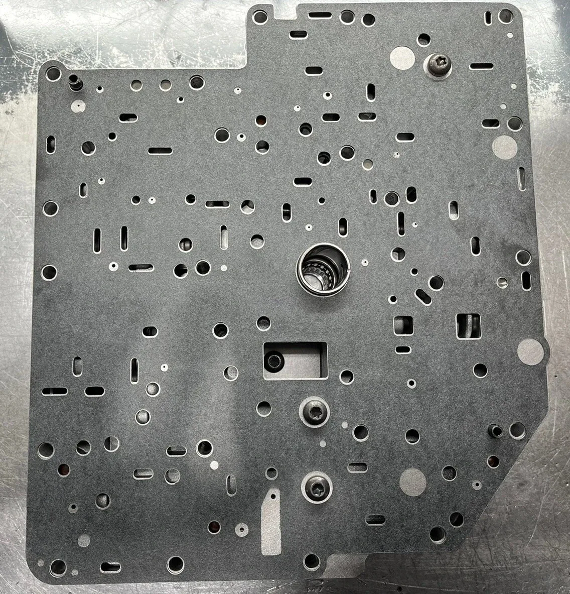 2003-2007 Ford Lincoln Mercury Transmission Valve Body AX4N 4F50N image 2