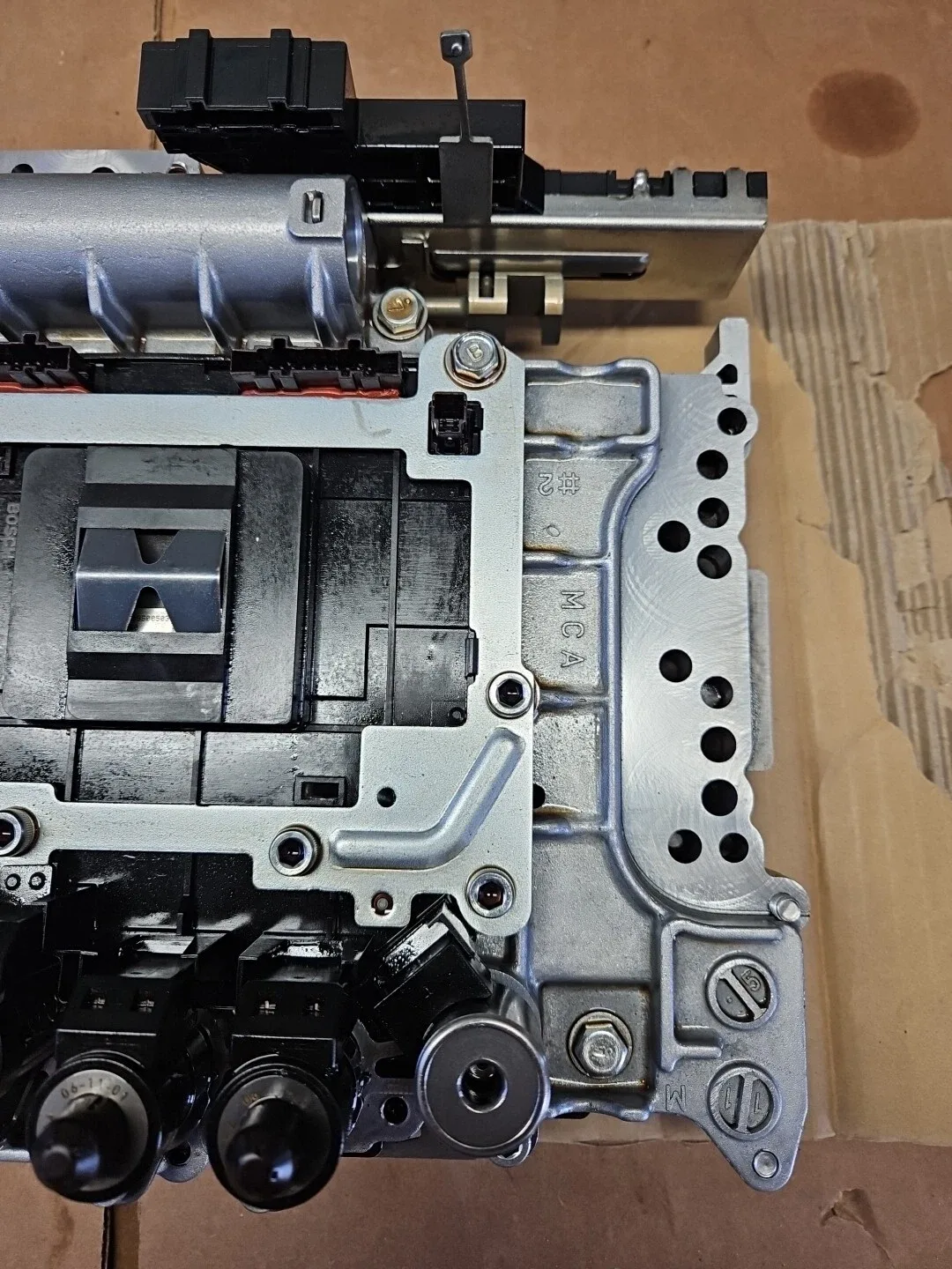 2006-2007 Infiniti G35 Coupe 5-Speed Automatic Valve Body 31705-17X4B image 3