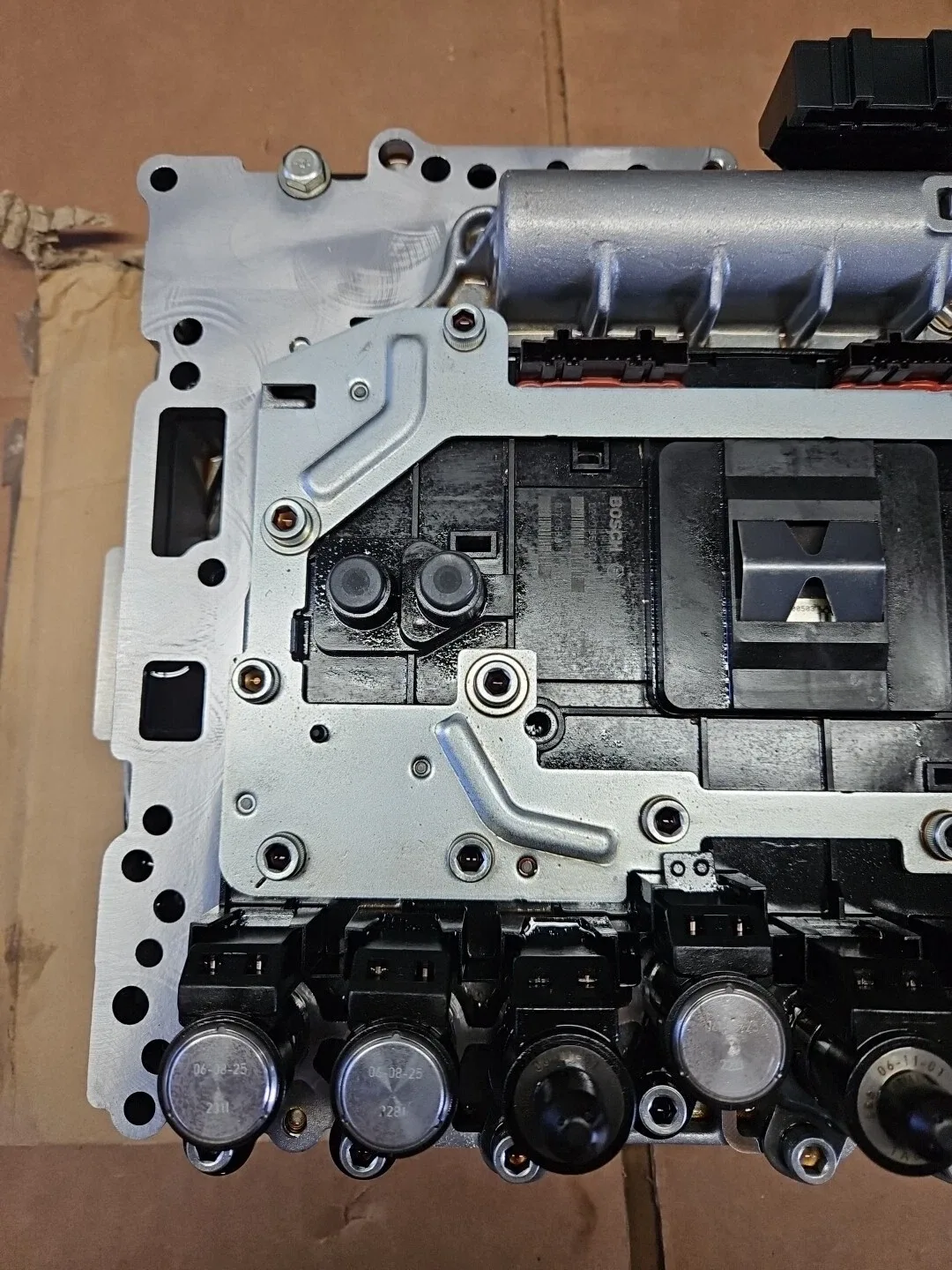 2006-2007 Infiniti G35 Coupe 5-Speed Automatic Valve Body 31705-17X4B image 4