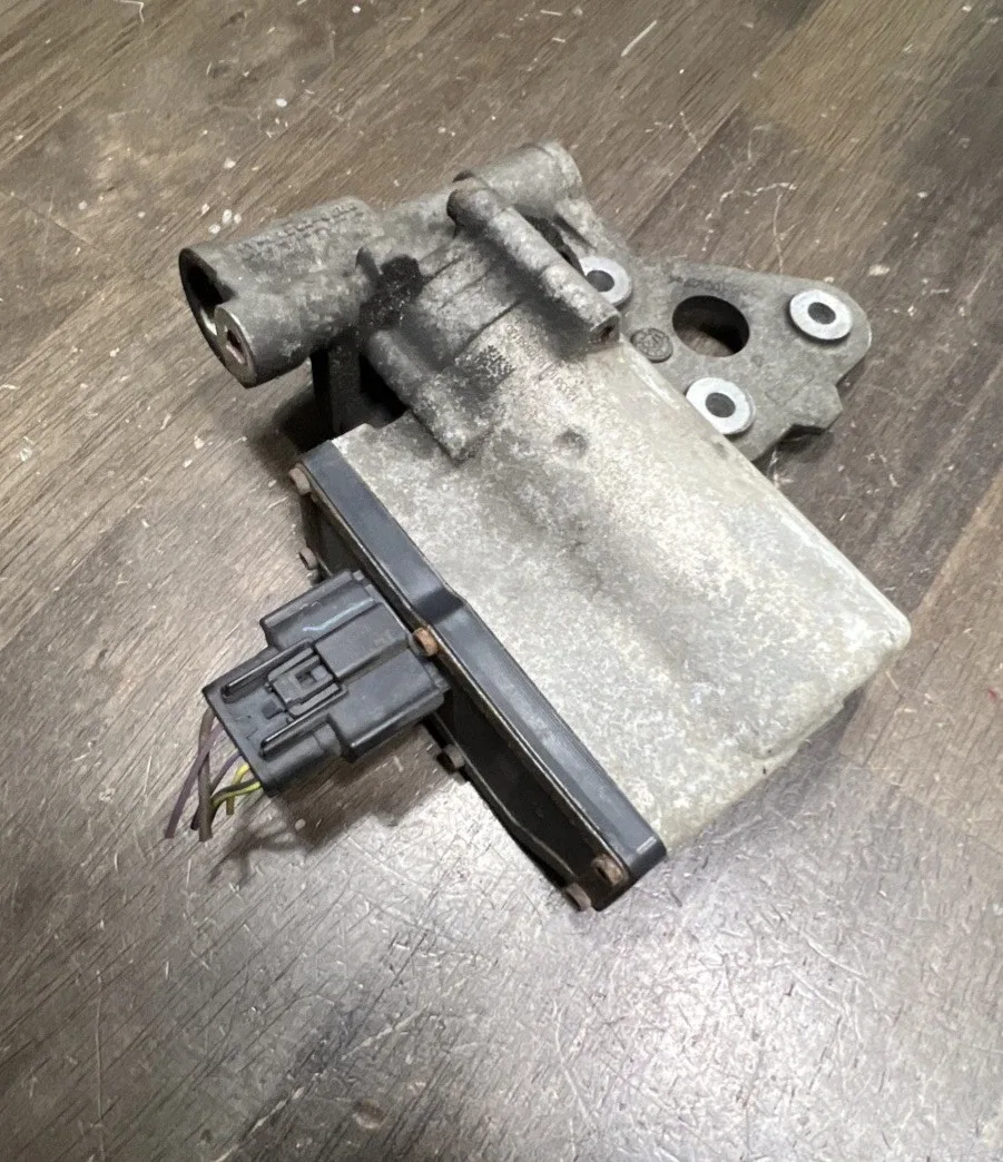 2013 Ford C-MAX Transmission Oil Pump DM5P7P086