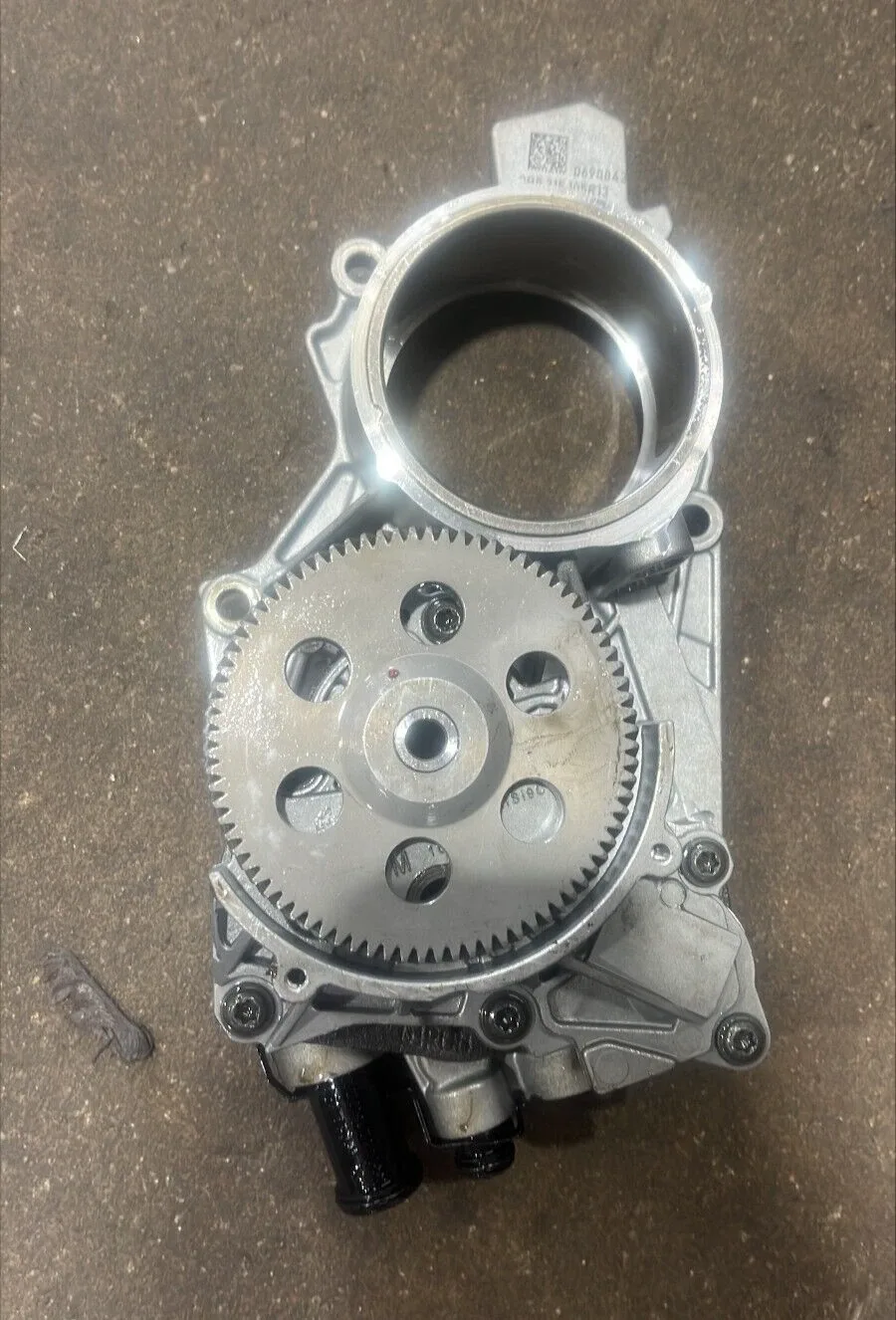 Audi 0B5 Transmission Oil Pump Assembly image 2