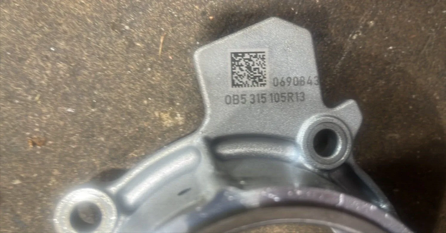Audi 0B5 Transmission Oil Pump Assembly image 3