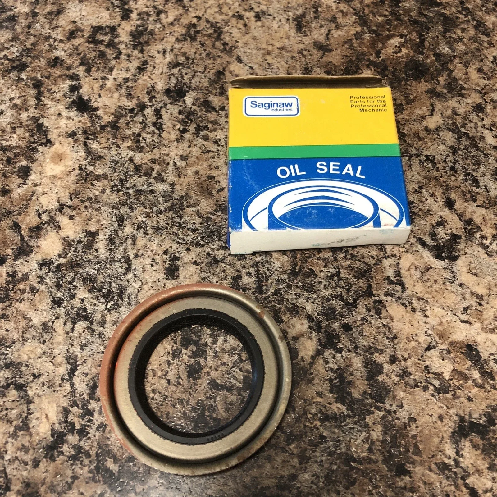 SAGINAW 47603 Torque Converter / Oil Pump Seal image 4