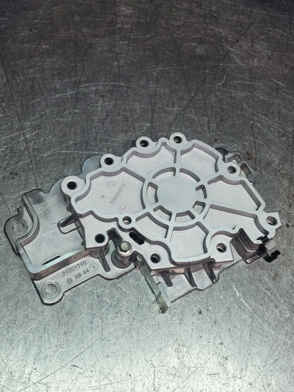 GM 4T60E Transmission Oil Pump Assembly — 24205910 / 24201742