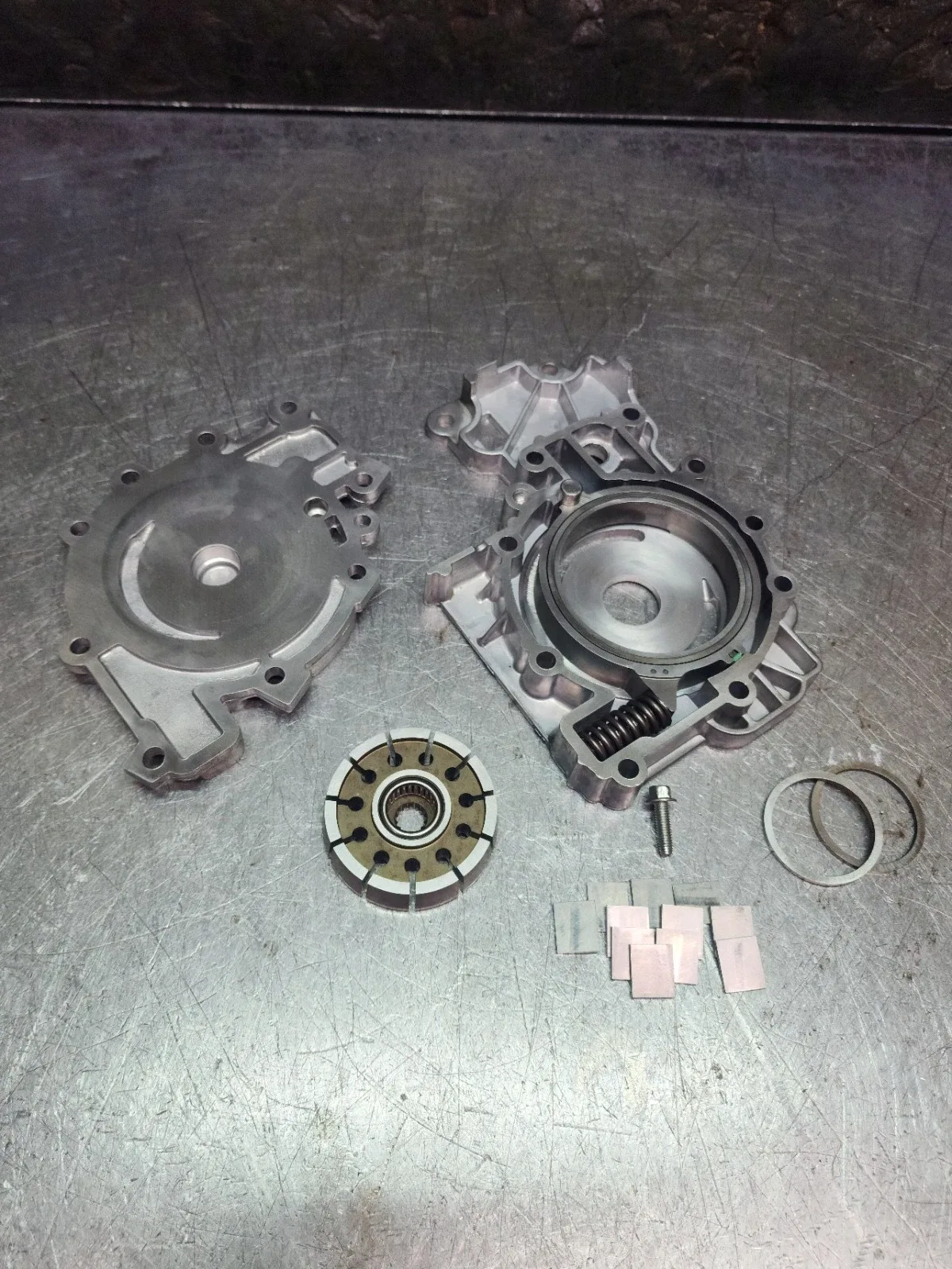 4T60E Oil Pump Assembly — GM MPN 24210098 / 24213197 image 2