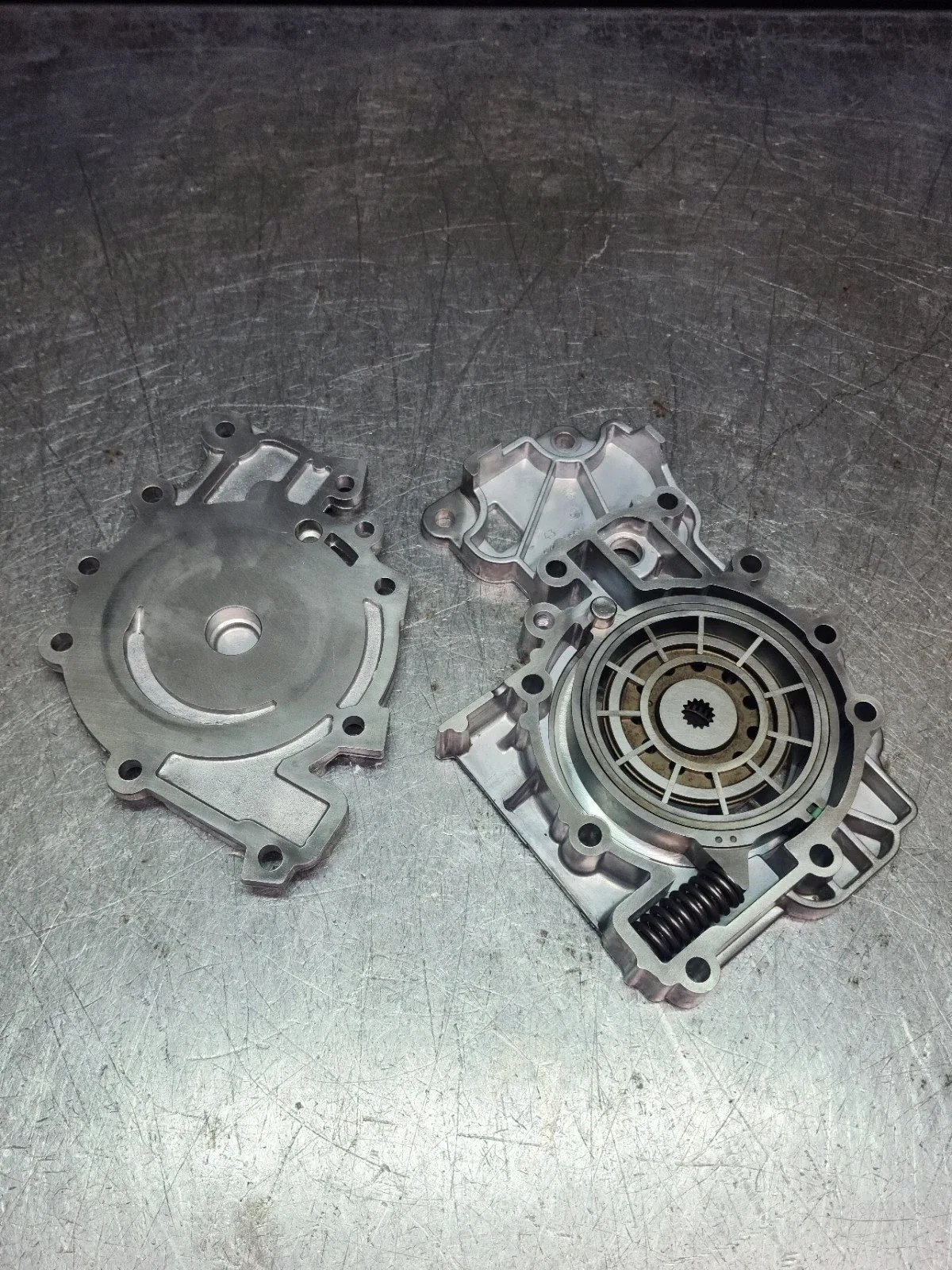 4T60E Oil Pump Assembly — GM MPN 24210098 / 24213197 image 3