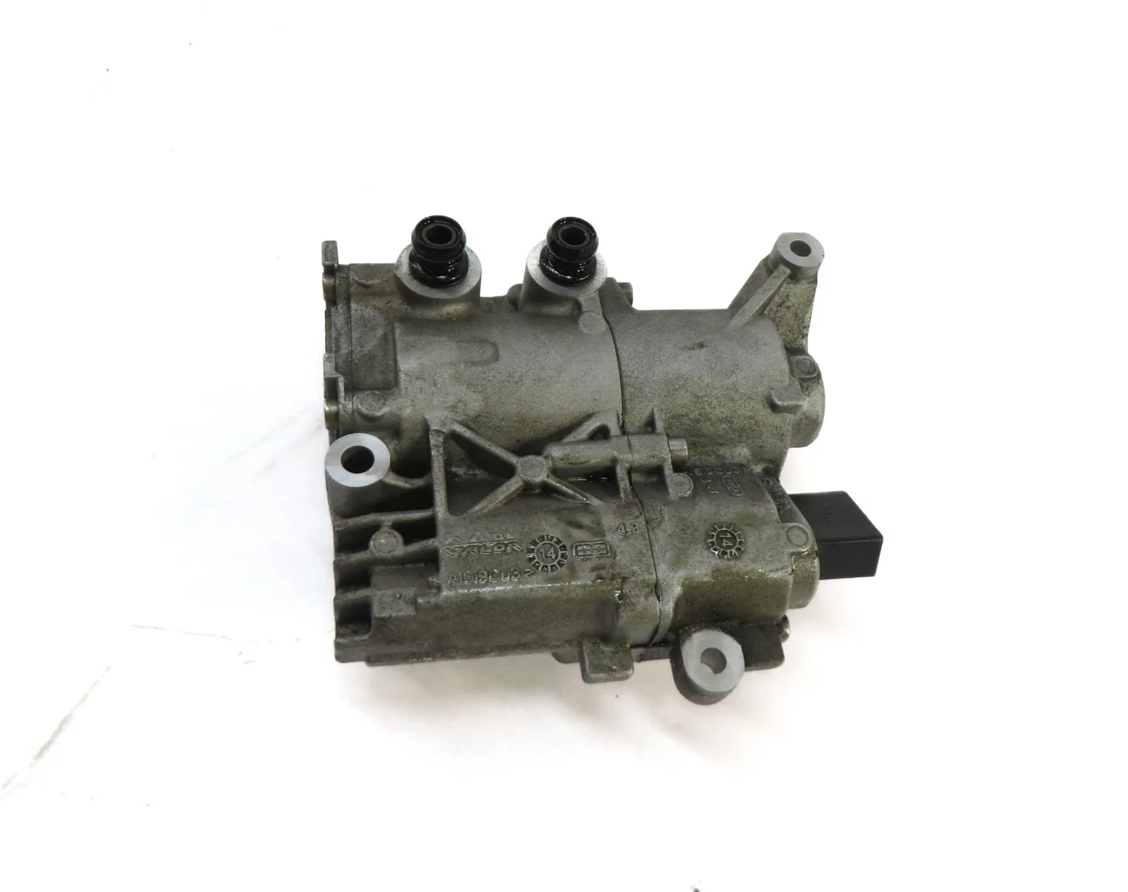 2015-2017 Mercedes C300 (W205) AWD Auxiliary Electric Oil Pump MPN 2222700201 image 3