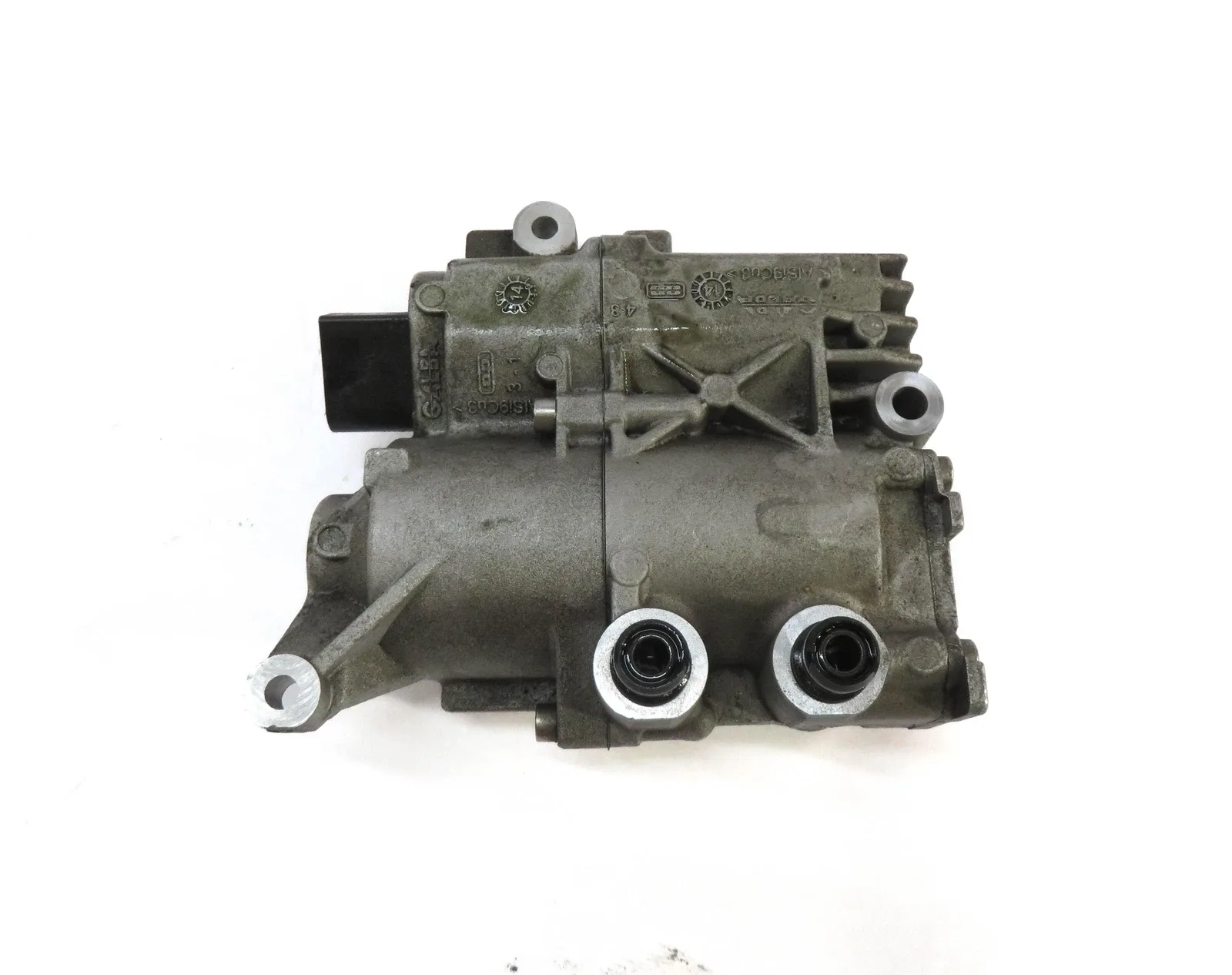 2015-2017 Mercedes C300 (W205) AWD Auxiliary Electric Oil Pump MPN 2222700201 image 4