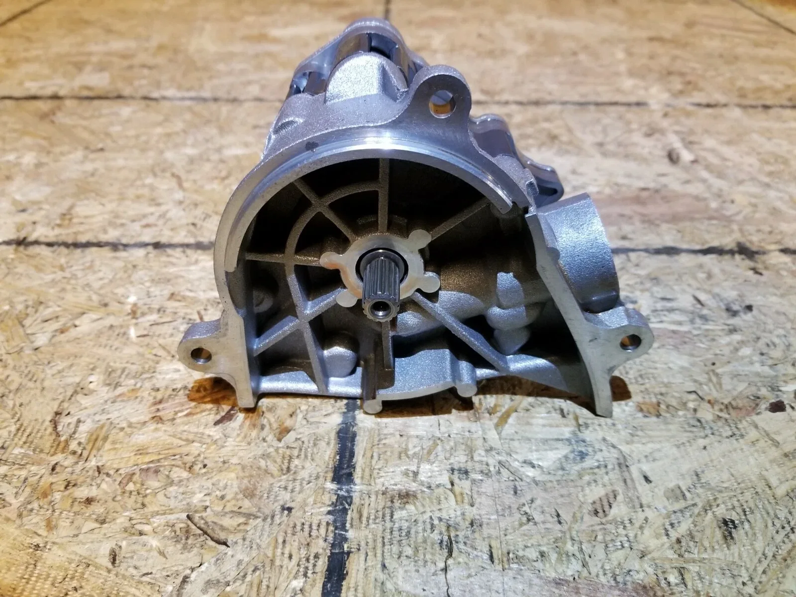 2014 Buick Regal Automatic Transmission Oil Pump GM 24265727 2.0L image 3