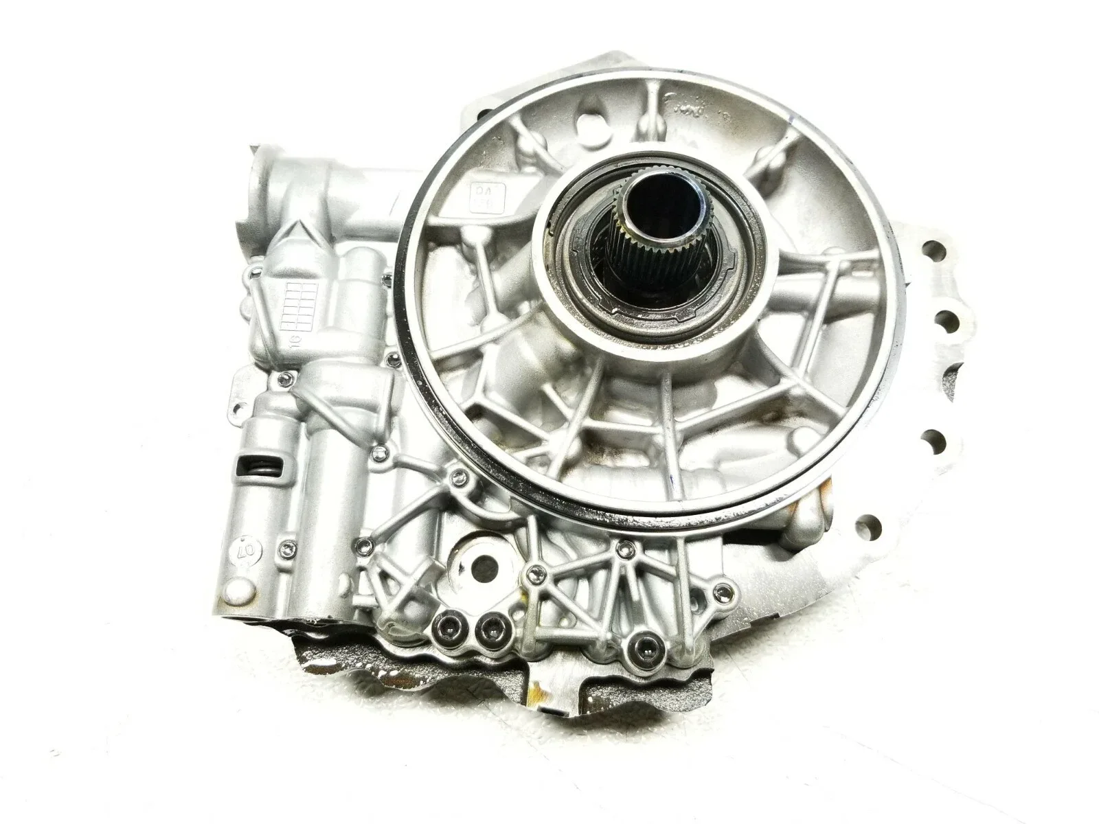 2017 GMC Terrain Automatic Transmission Oil Pump 24253823