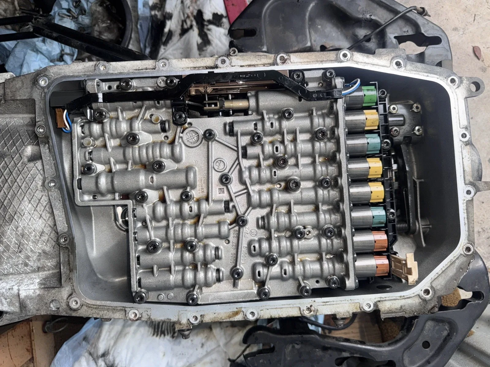 2009-2010 BMW X5 Valve Body 6HP-26 6058007071 image 3