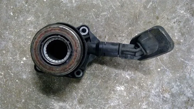 2015-2018 Ford Focus Manual Clutch Throwout Bearing 400-05172