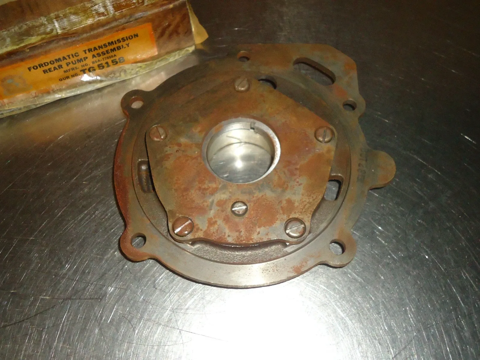 Fordomatic Rear Transmission Oil Pump TG5158 (B5A-77850-A) image 4