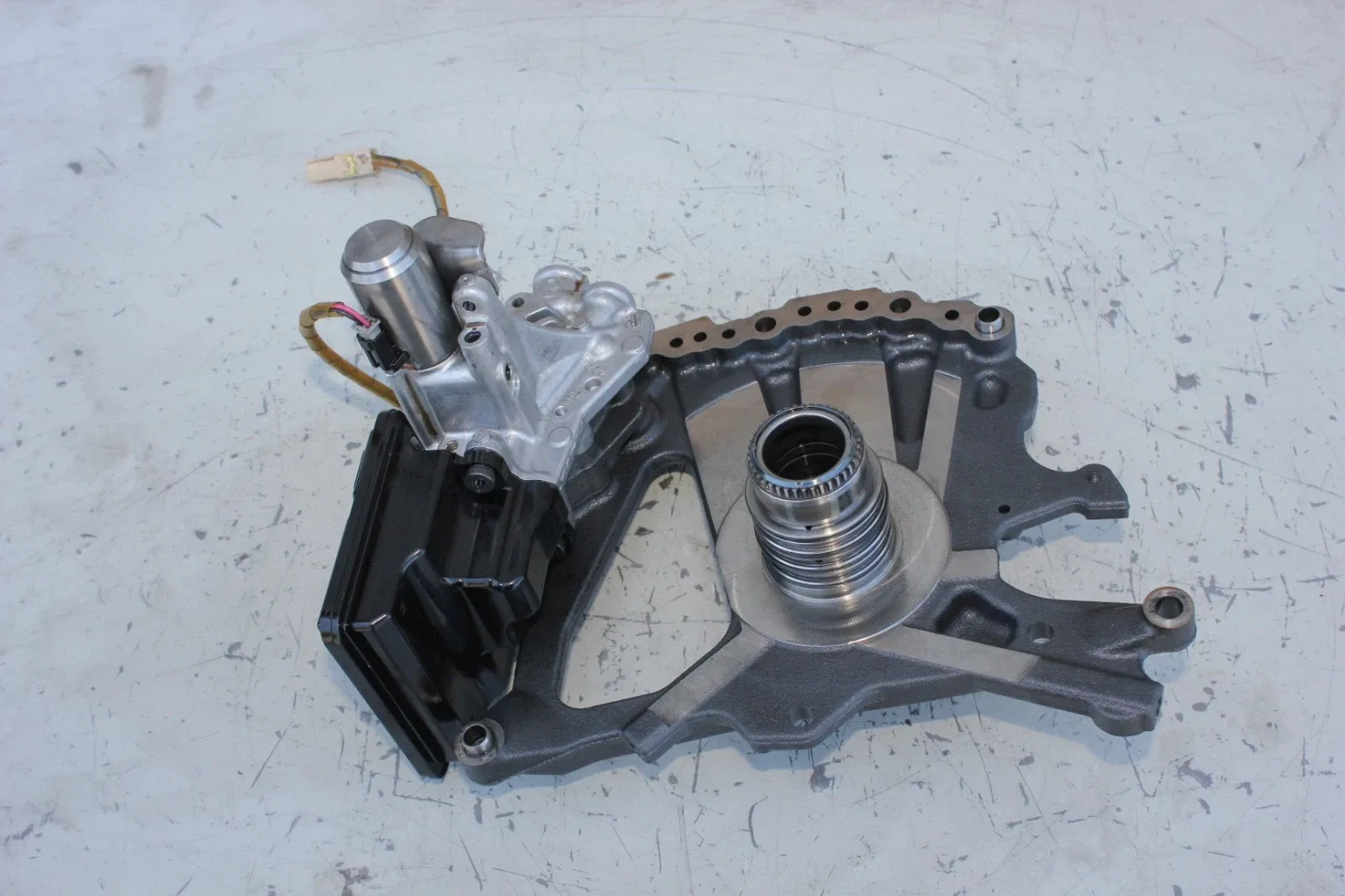 20-22 TOYOTA HIGHLANDER UA80F, COMPLETE OIL PUMP AUTOMATIC TRANSMISSION image 2