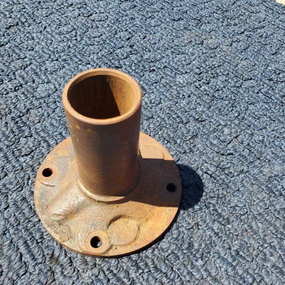 Front Bearing Retainer. Part# T89C-6. Used Ad# 9565 image 3