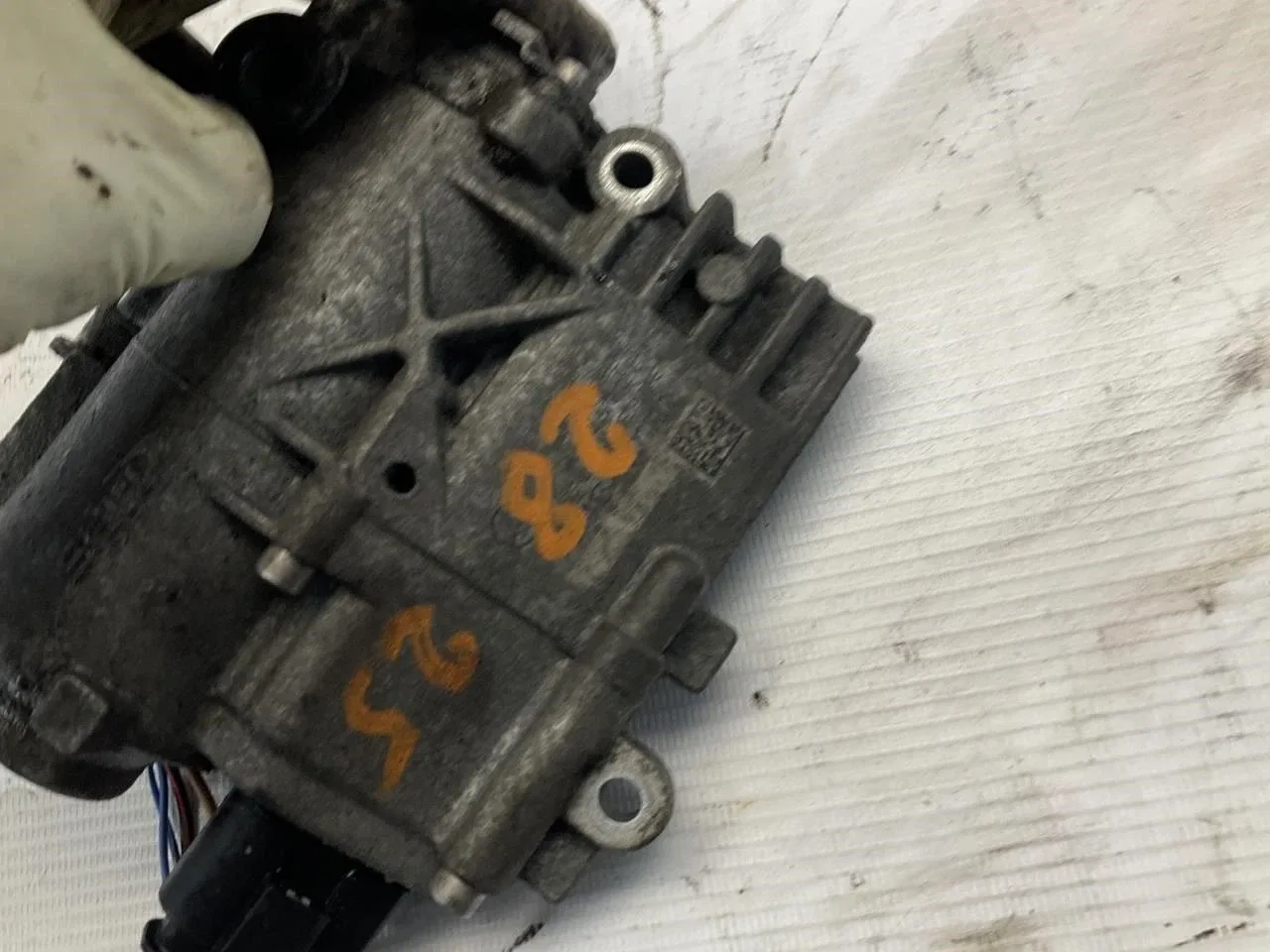 2015-2018 Mercedes-Benz C300 Transmission Oil Pump 413.MB1B15 image 4