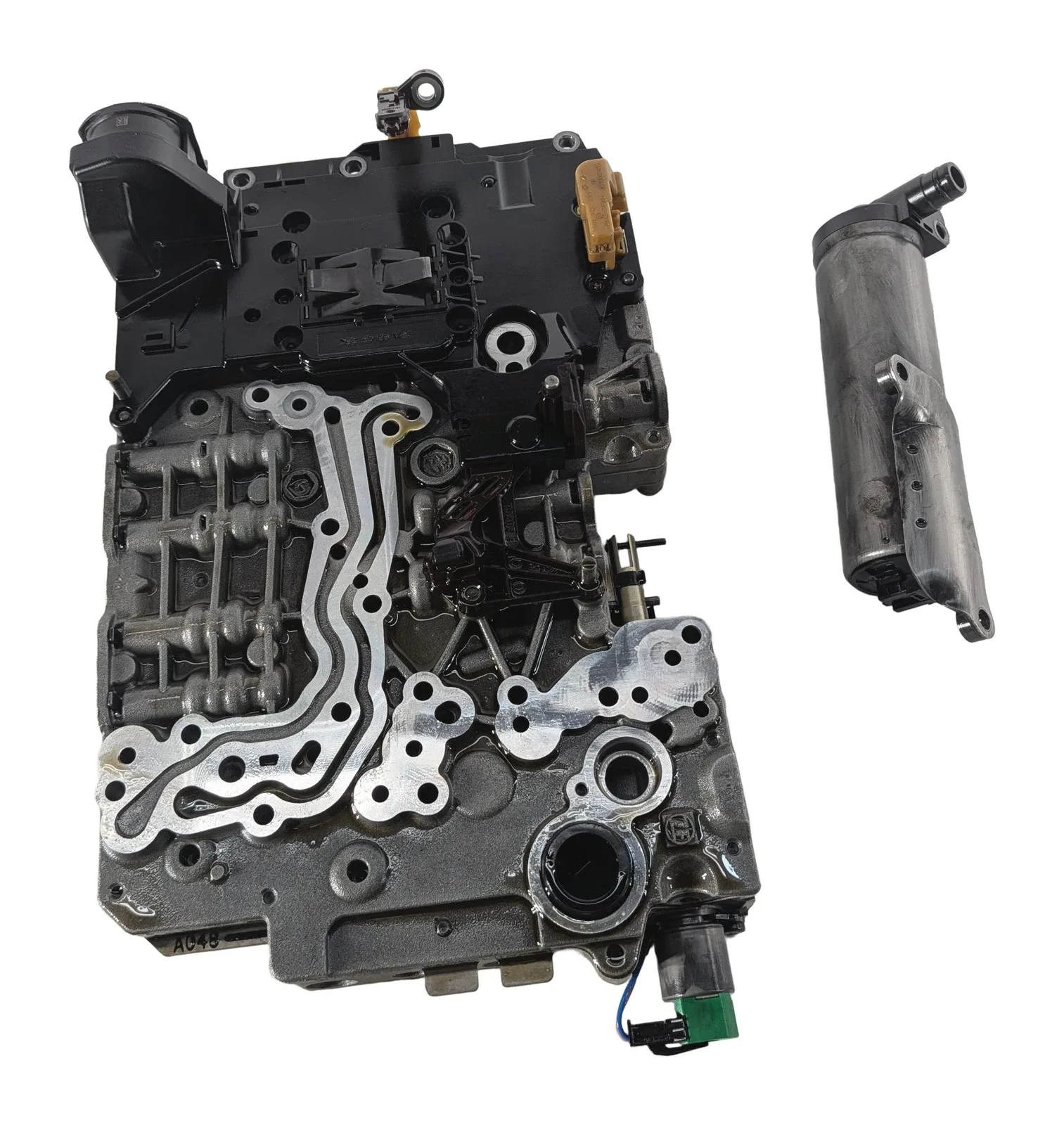 2014-2016 BMW 535D F10 8HP70 Automatic Transmission Valve Body image 2
