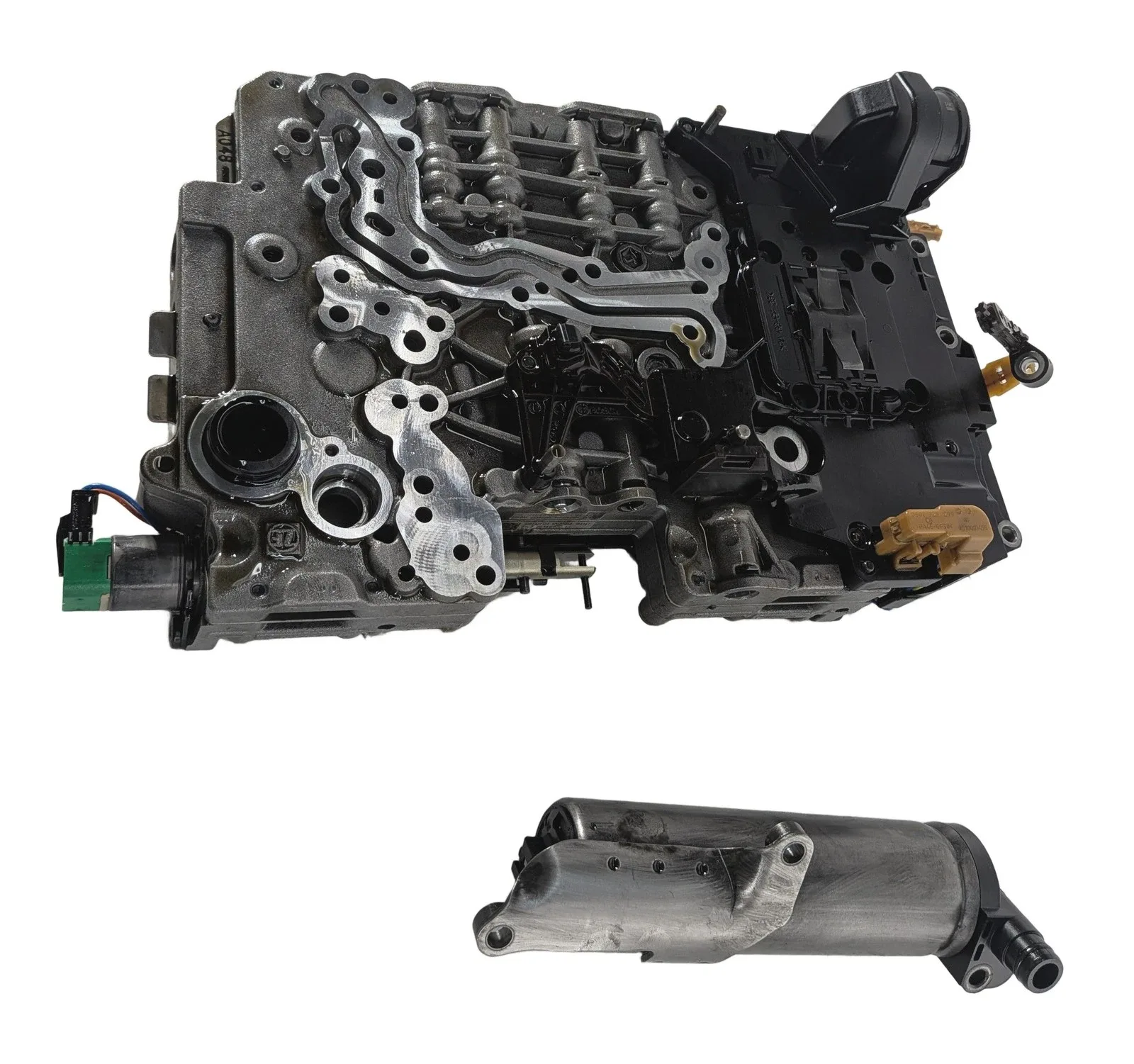 2014-2016 BMW 535D F10 8HP70 Automatic Transmission Valve Body image 4