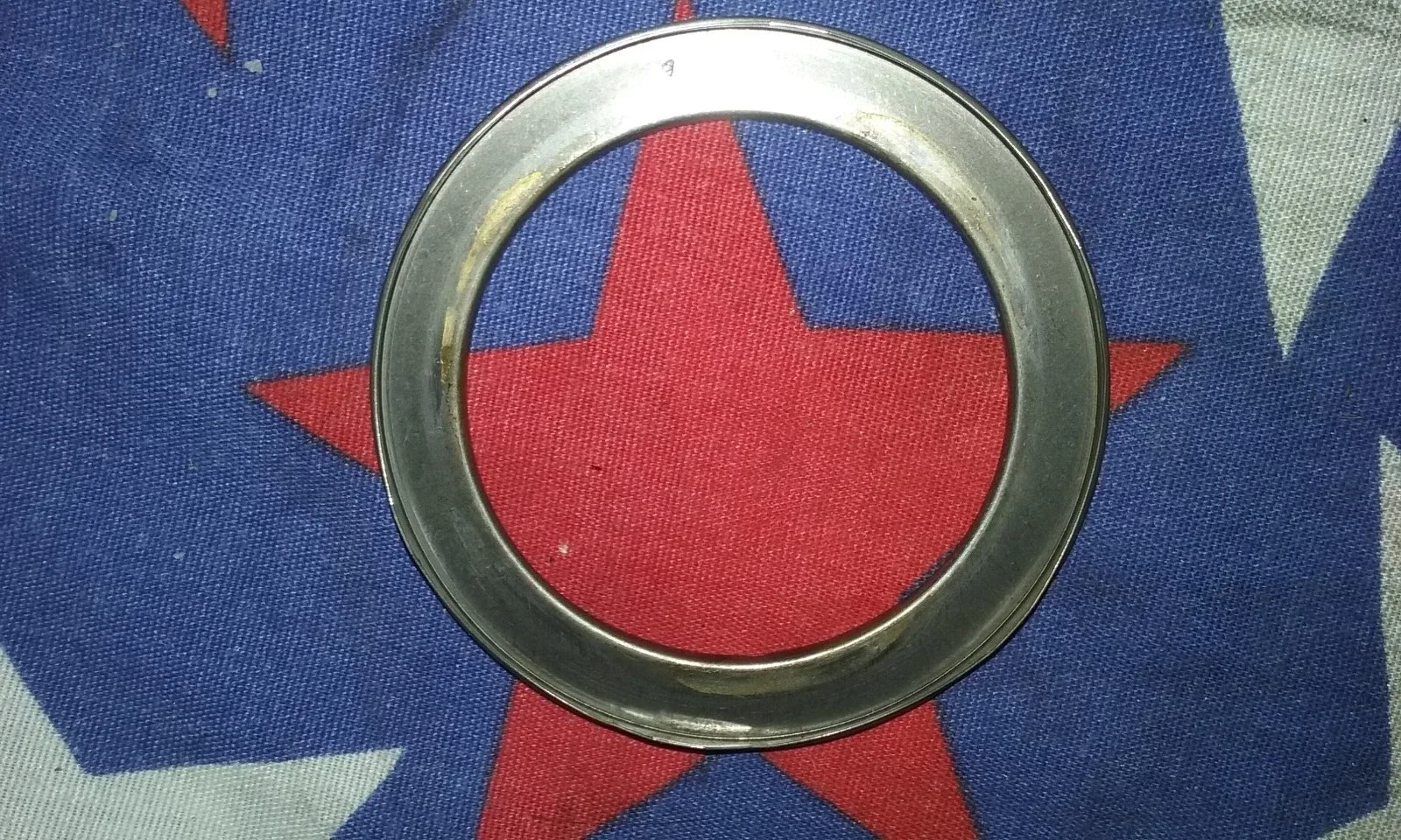 Ford 4R70W Output Hub Bearing Case — Fits F150, Mustang, Crown Victoria image 2