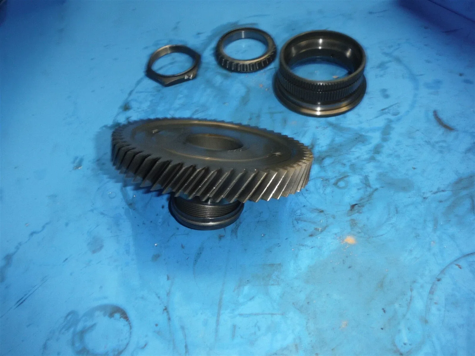 Aisan Warner 55-50SN / AW55-51SN 56t Transfer Drive Gear with Bearing Retainer image 2