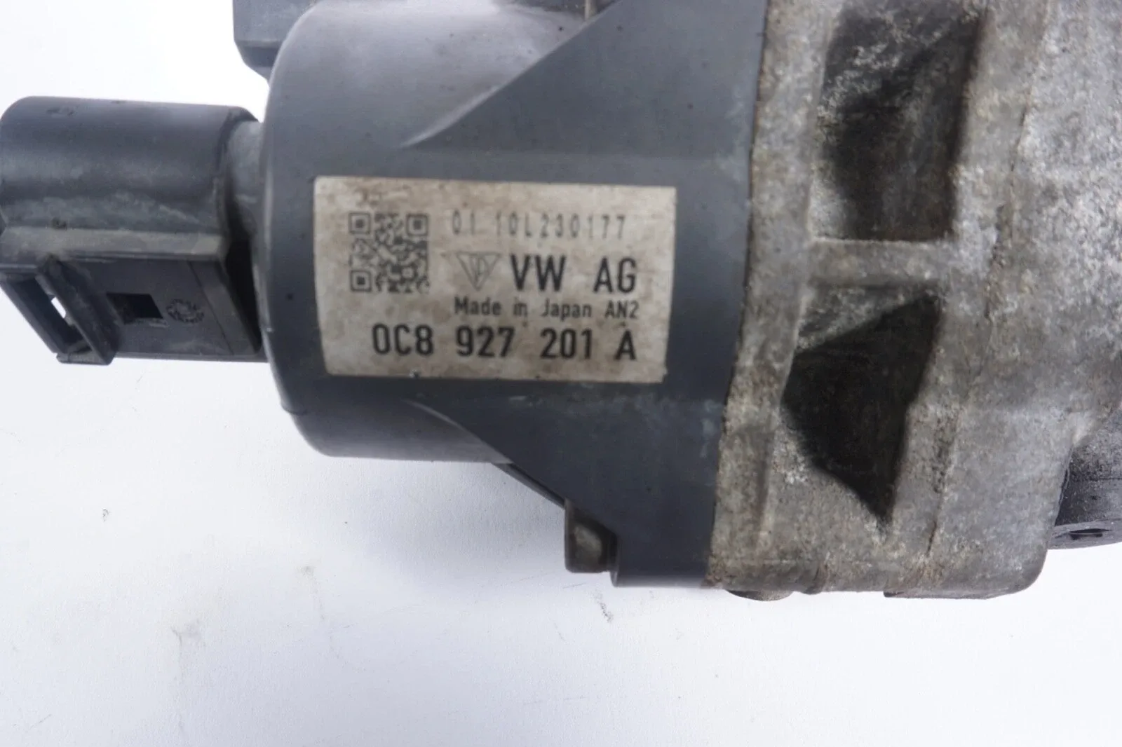 11-18 Porsche Cayenne 958 VR6 GTS Turbo Transmission Oil Pump 0C8927201A OEM image 3