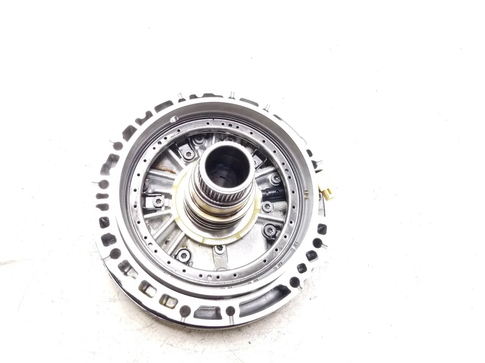 2015 Audi Q7 Automatic Transmission Oil Pump OEM image 3