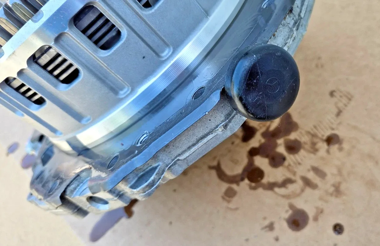 Mercedes-Benz 9G‑Tronic Transmission Oil Pump Hub — A7252729005 image 2